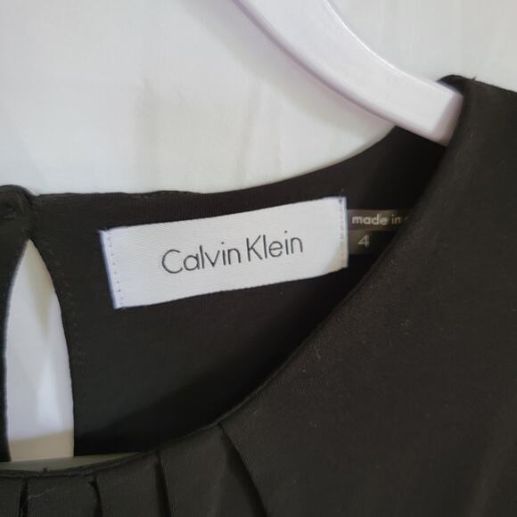Calvin Klein Black Sleeveless Pleated Round Neck Minimal Classic Blouse Size 4 - Picture 3 of 10